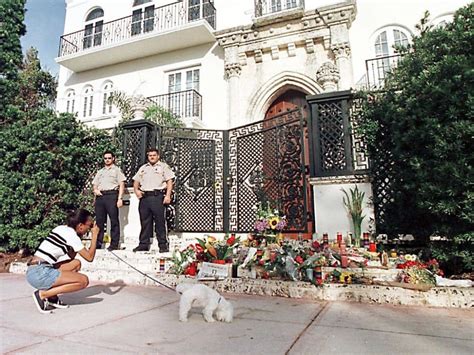 gianni versace homicide|gianni versace murder crime scene.